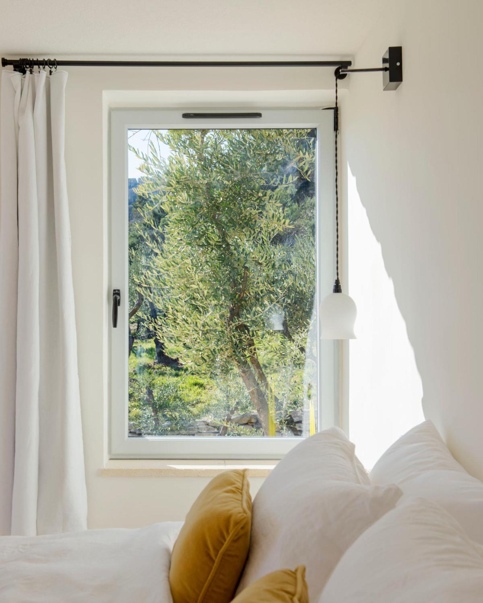 Les Milles Roches Bed & Breakfast Gordes Ruang foto